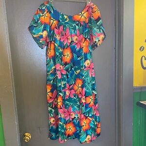 Hilo Hattie Vibrant Floral Hawaiian women’s Dress - Blue and Pink